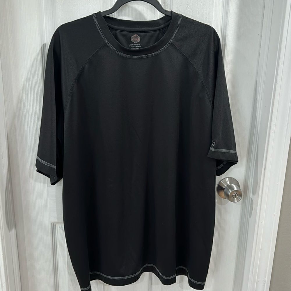 VINTAGE BRAND KNIT T-SHIRT.